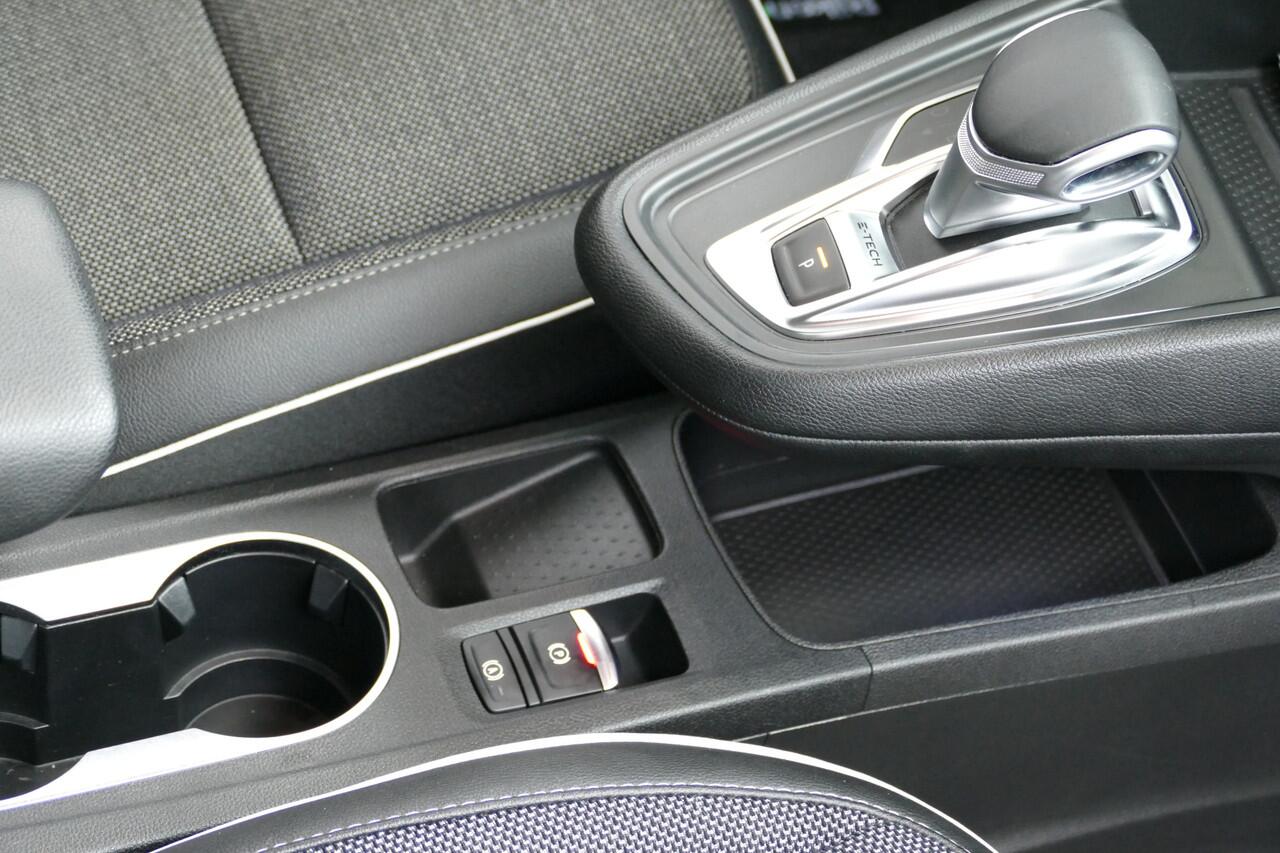 Renault CAPTUR 1.6 E-Tech Plug-in Hybrid 160 E-TECH Zwart Dak, 18"LMV, Full Led, Navi, Clima,