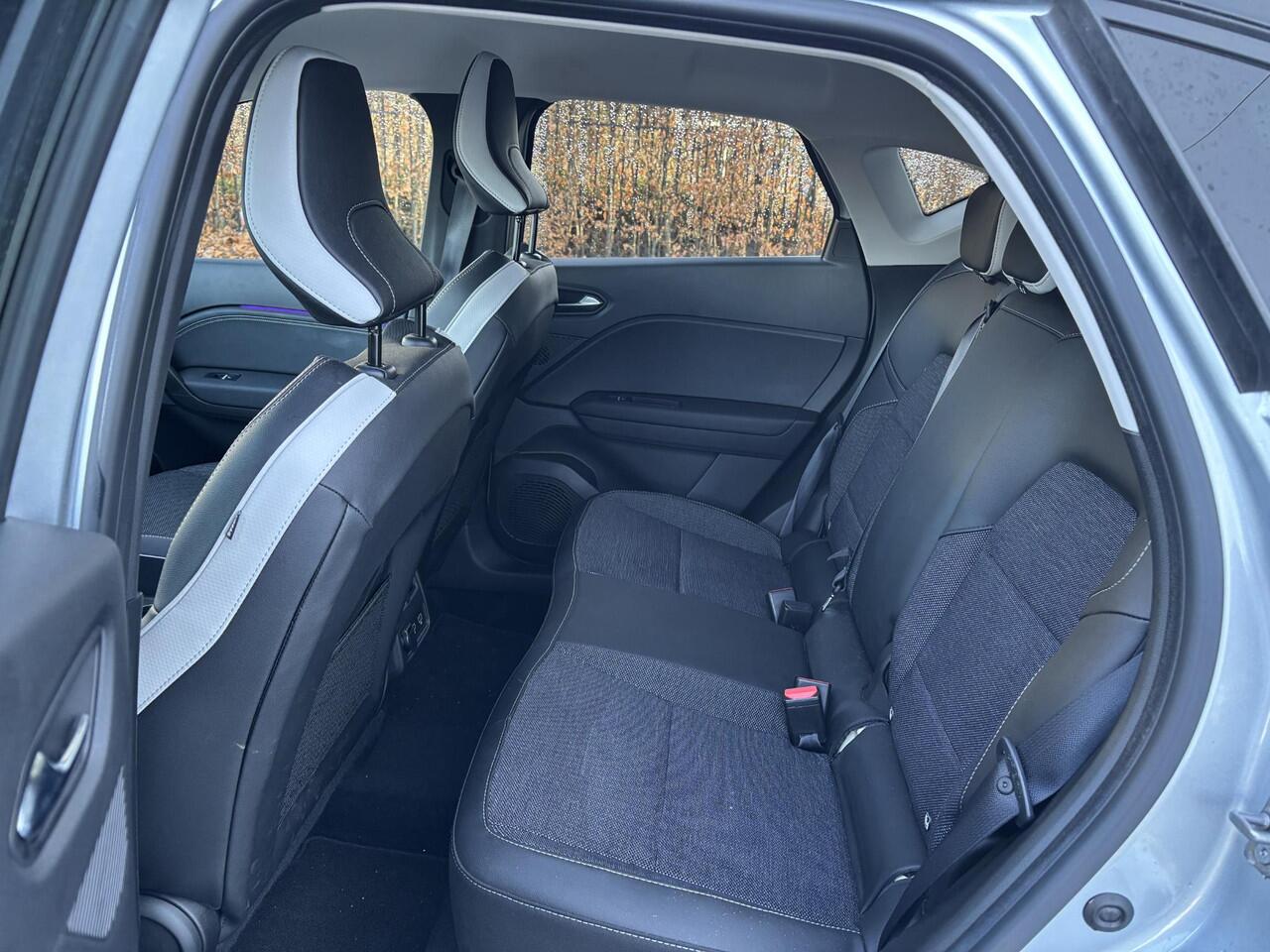 Renault CAPTUR 1.6 E-Tech full hybrid 145 techno -