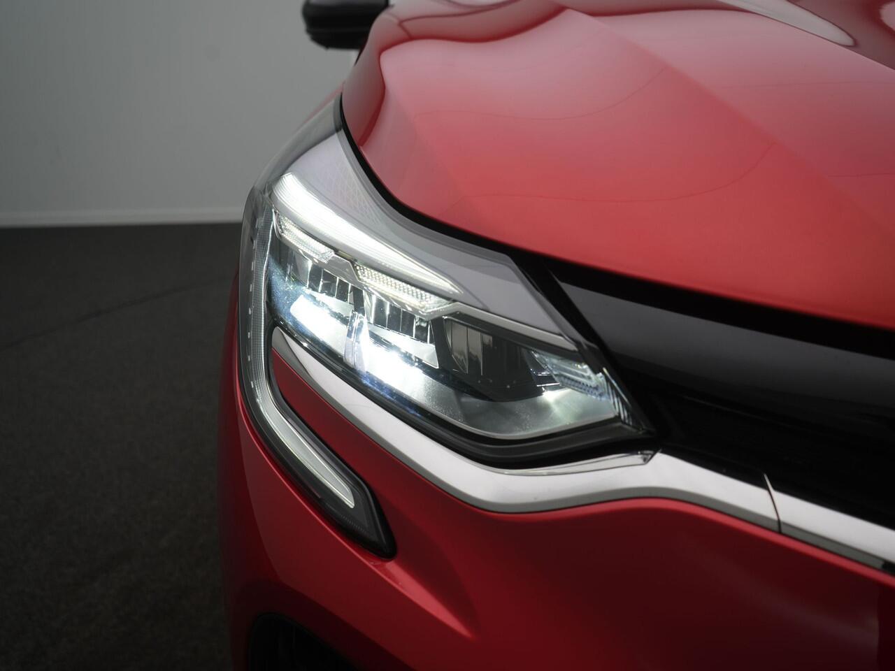 Renault CAPTUR TCe 90 Evolution - RIJKLAARPRIJS - All Seasonbanden - Achteruitrijcamera - Cruise Control - Dealeronderhouden - Navigatie