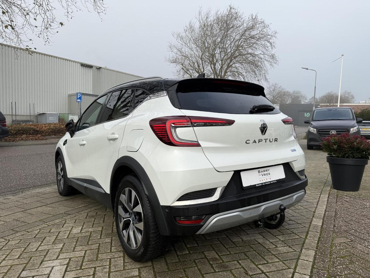 Renault CAPTUR 1.6 E-Tech Plug-in Hybrid 160 Edition One | Afneembare Trekhaak | Bose |