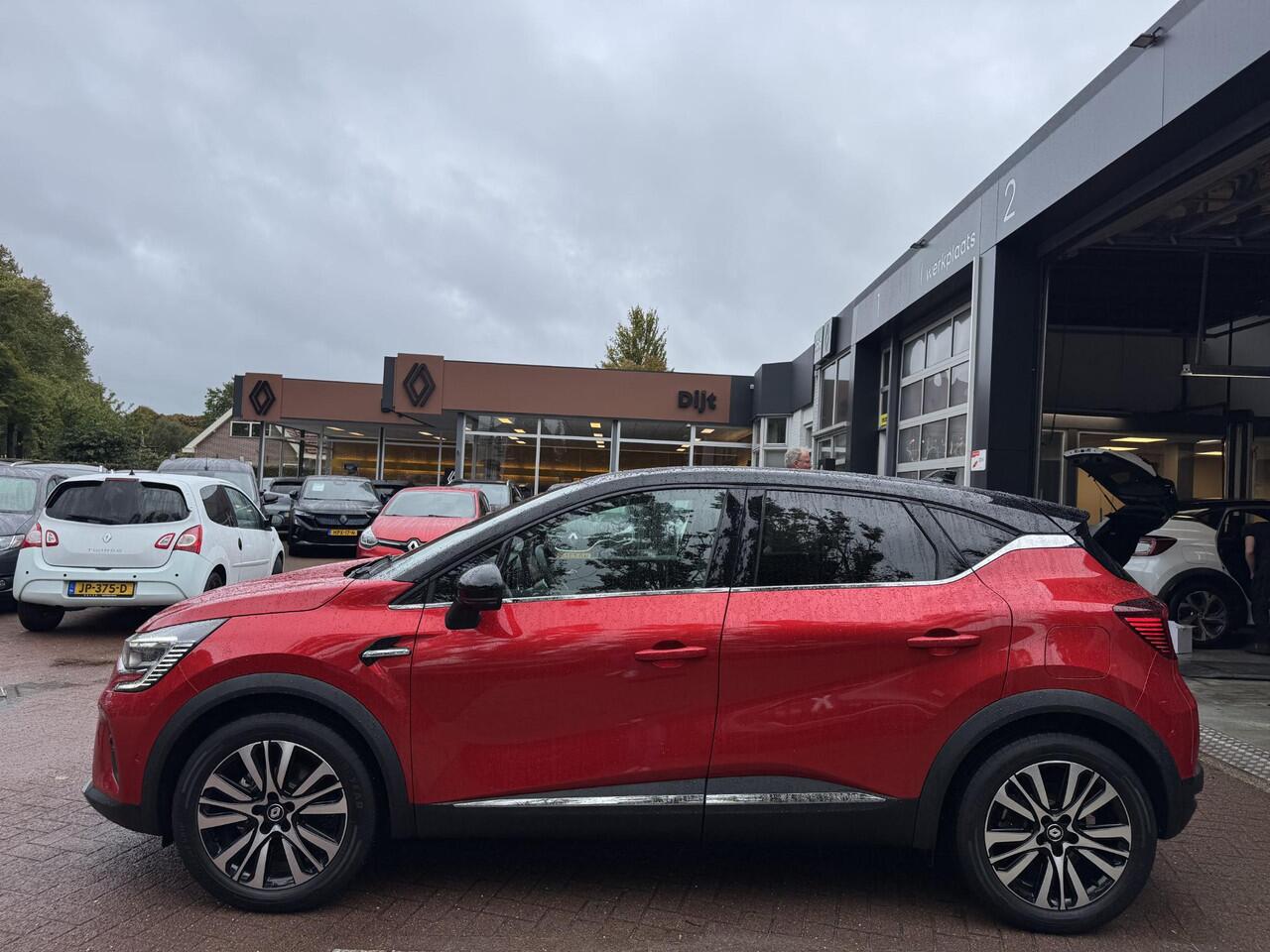 Renault CAPTUR 1.6 E-Tech plug-in hybrid 160 Initiale Paris