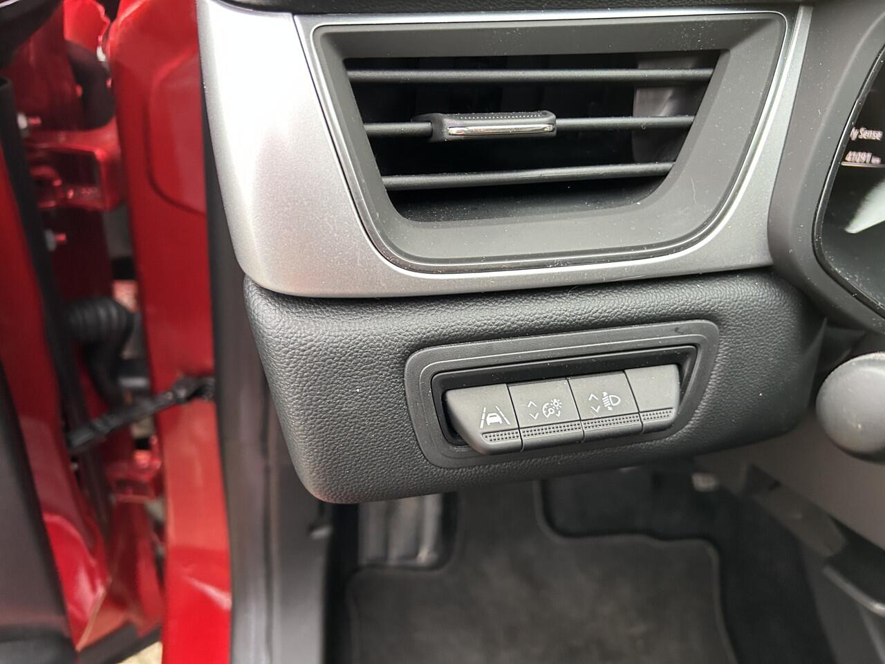 Renault CAPTUR 1.6 E-Tech Hybrid 145 techno