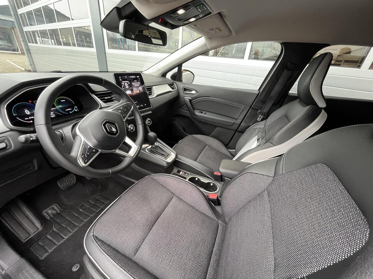 Renault CAPTUR 1.6 E-Tech Hybrid 145 Techno AUTOMAAT