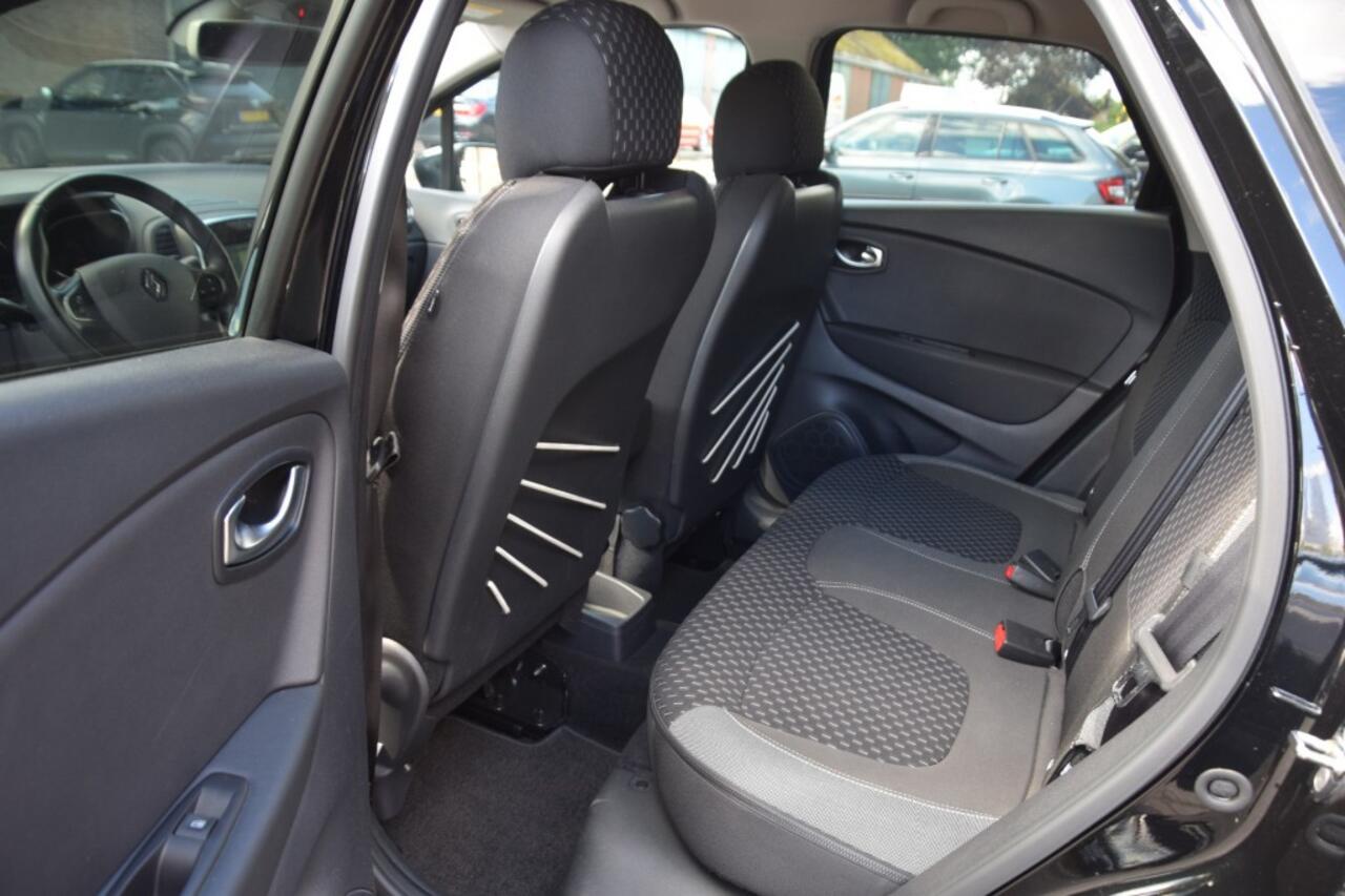 Renault CAPTUR 1.3 TCE 130PK! INTENS CAMERA/6 VERSN./NAVI