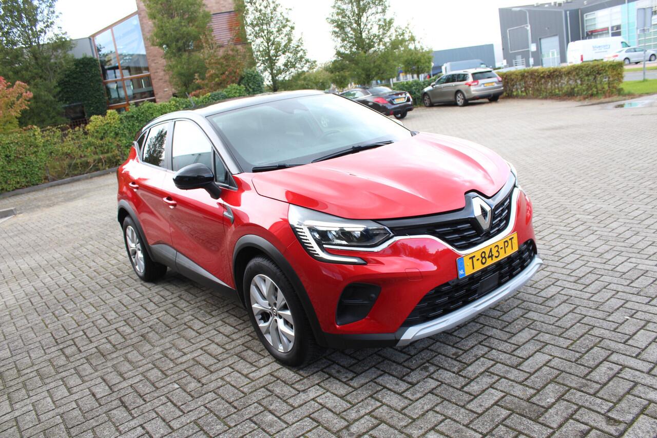 Renault CAPTUR 1.3 TCe 140 Intens Clima-Cruise-Navi-Camera-Carplay 18.000 KM !!