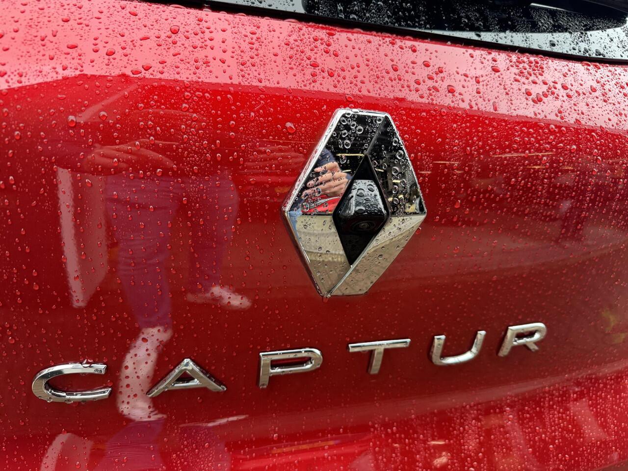 Renault CAPTUR 1.6 E-Tech plug-in hybrid 160 Initiale Paris