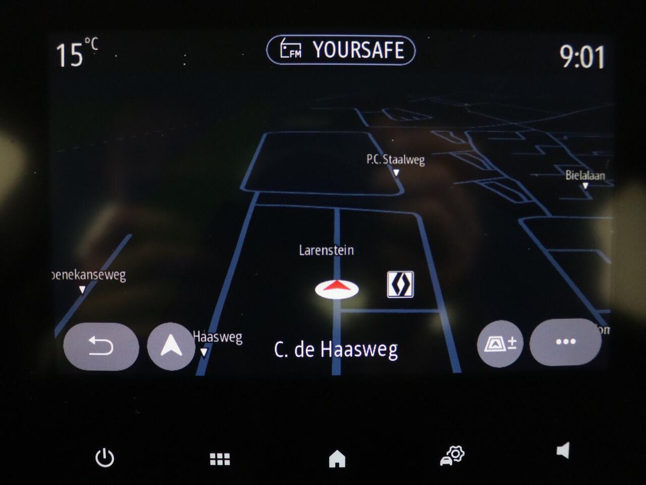 Renault CAPTUR 145pk E-Tech Hybrid Zen Automaat Camera | Climate | Cruise | Carplay | Parkeersens. v+a