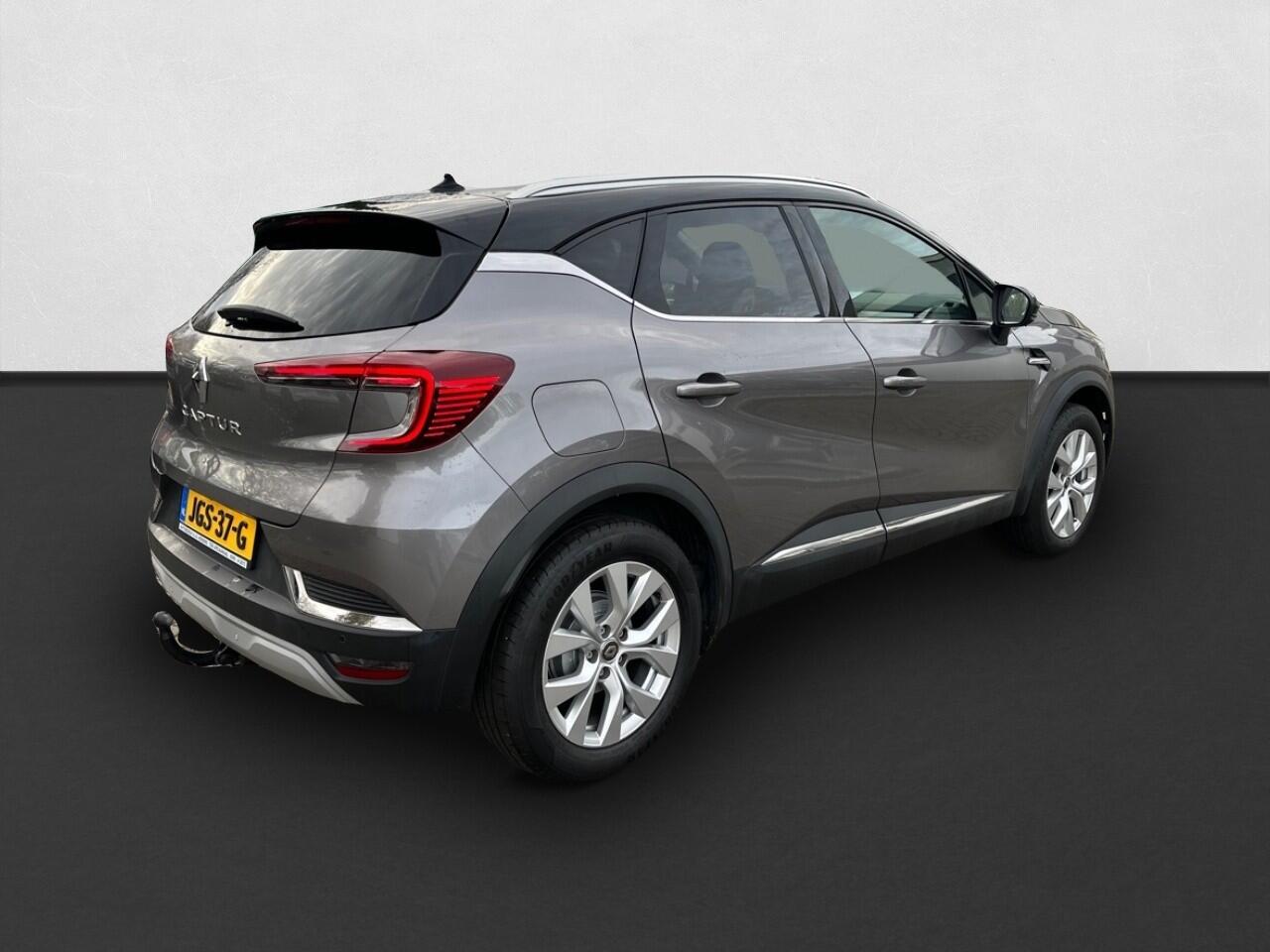 Renault CAPTUR 1.3 TCe 155 Intens EDC AUTOMAAT / NAVI / TREKHAAK
