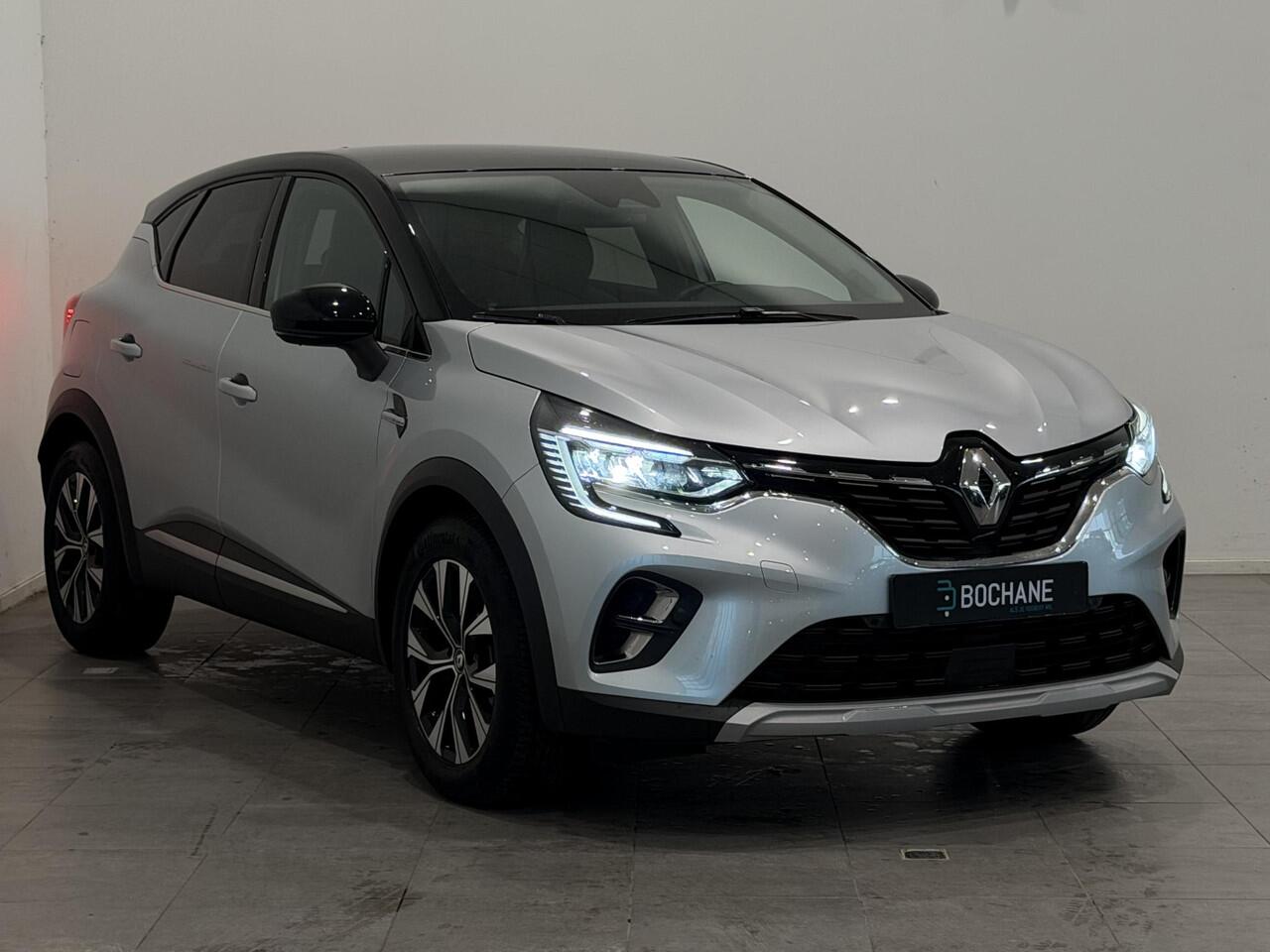 Renault CAPTUR 1.6 E-Tech Plug-in Hybrid 160 Techno | Navigatie | Climate Control | Cruise Control | Lichtmetalen velgen 17" | Parkeersensoren en achteruitrijcamera | Apple Carplay/Android Auto