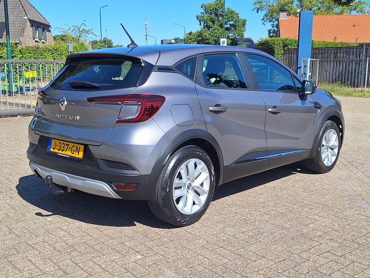 Renault CAPTUR 1.0 TCe 100 Zen Navigatie / Airco / Cruise Control / Car Play / Camera / Trekhaak