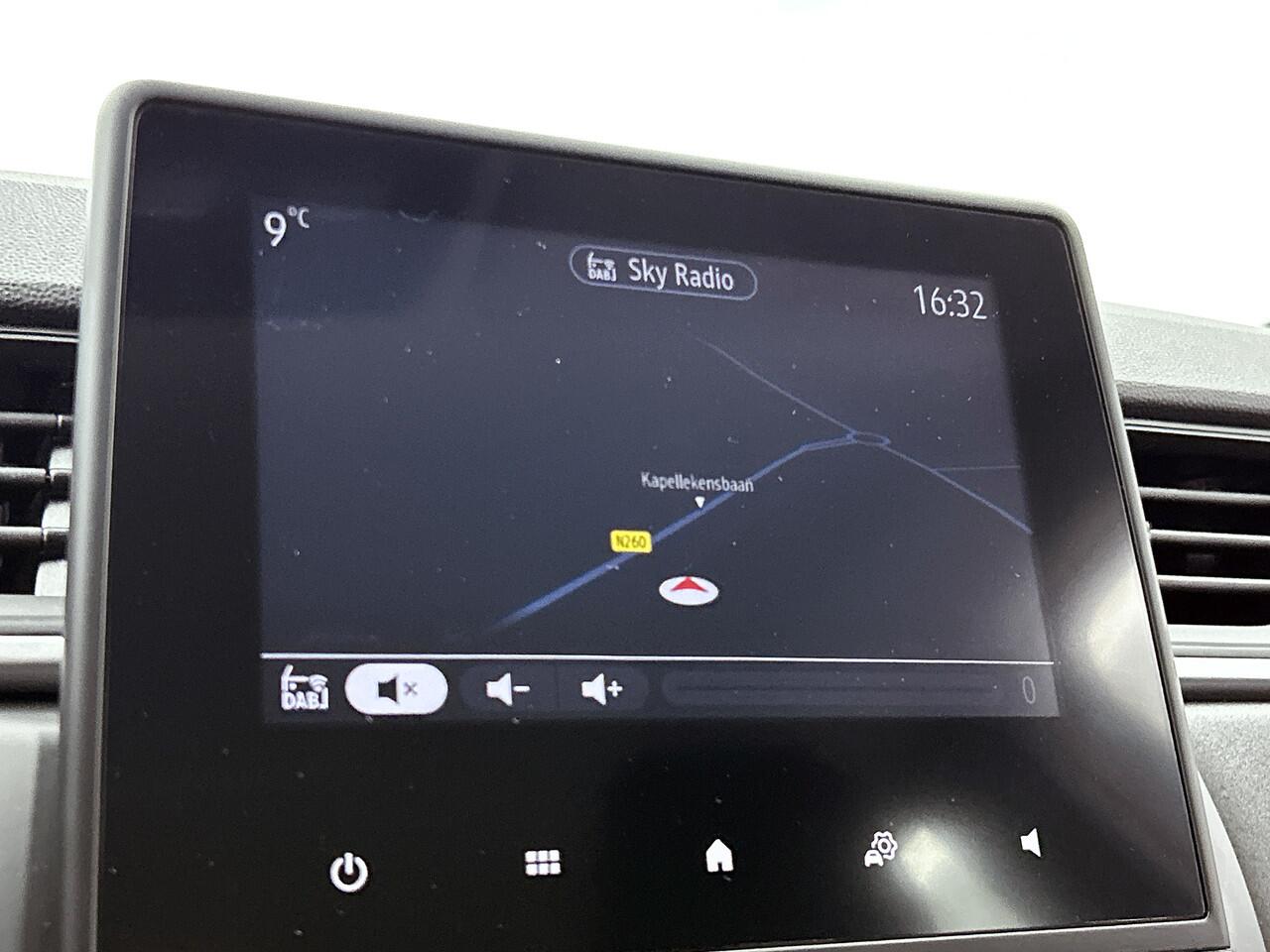 Renault CAPTUR 1.0 TCe 100PK Bi-Fuel LPG Zen / Trekhaak / Airco / Navigatie / Pdc.+Camera / Radio multimedia / Apk 07-2026