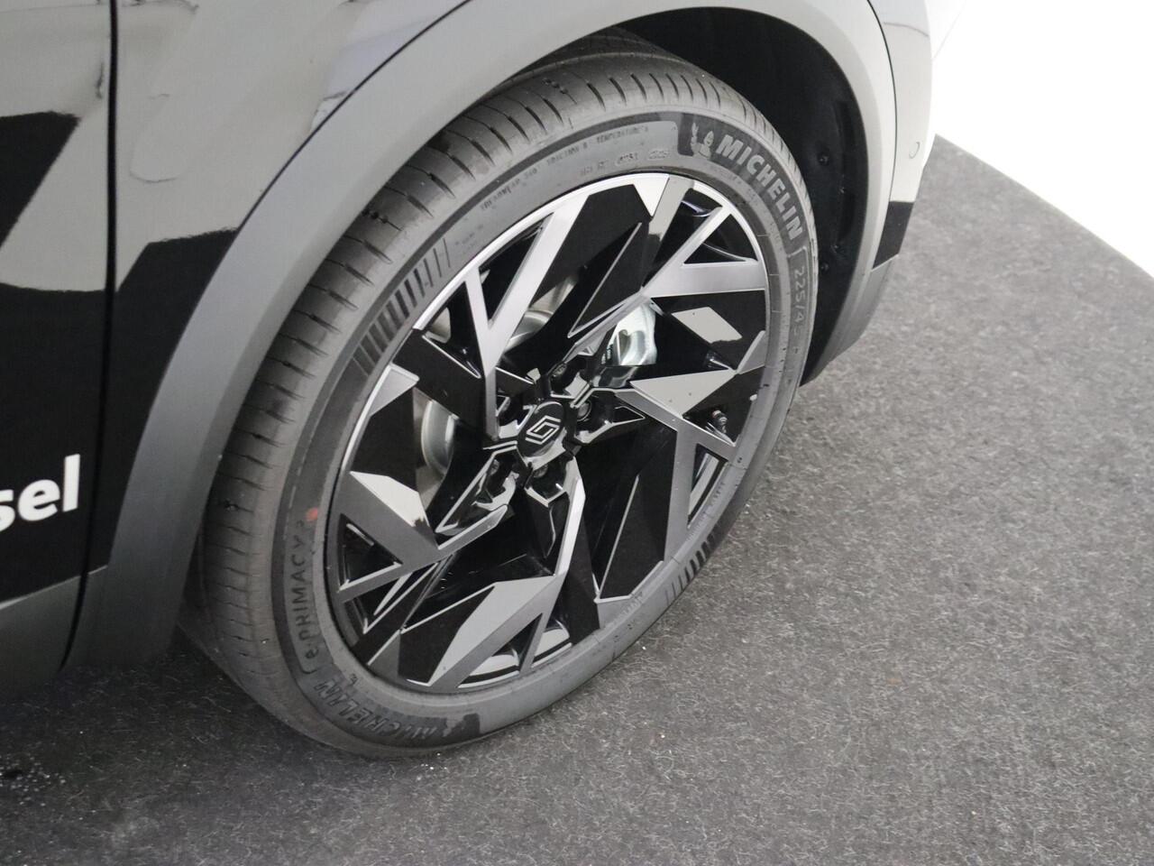 Renault CAPTUR 1.8 E-Tech Full Hybrid 160PK Esprit Alpine | Panoramadak | Harman Kardon Audio | Welkomstverlichting | Stoel- en Stuurverwarming | 360 Camera | Google Navigatie | 19'' Lichtmetalen Velgen | Apple CarPlay & Android Auto