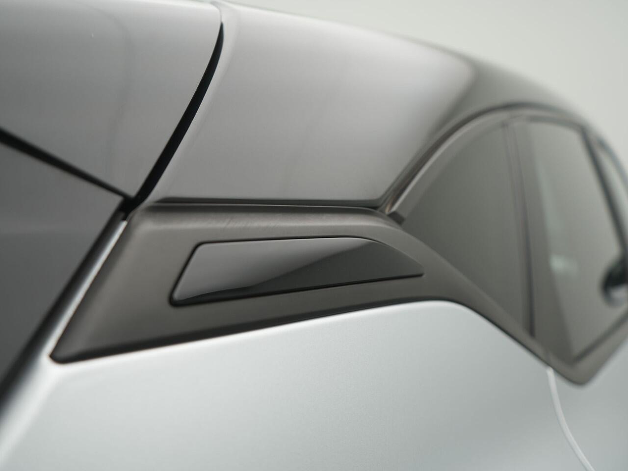 Renault CAPTUR TCe 140 Business Zen - RIJKLAARPRIJS - 140 pk! - 4 cilinder - Achteruitrijcamera - Dealeronderhouden