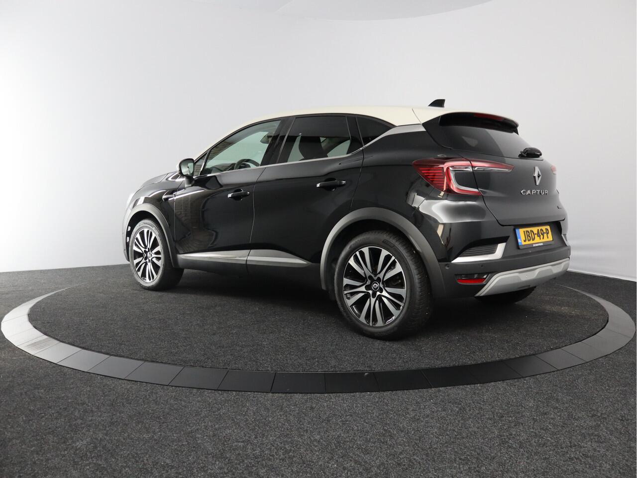 Renault CAPTUR 1.6 E-Tech Hybrid 145 Initiale Paris | Leder | Elektrisch glazen schuif-/kanteldak