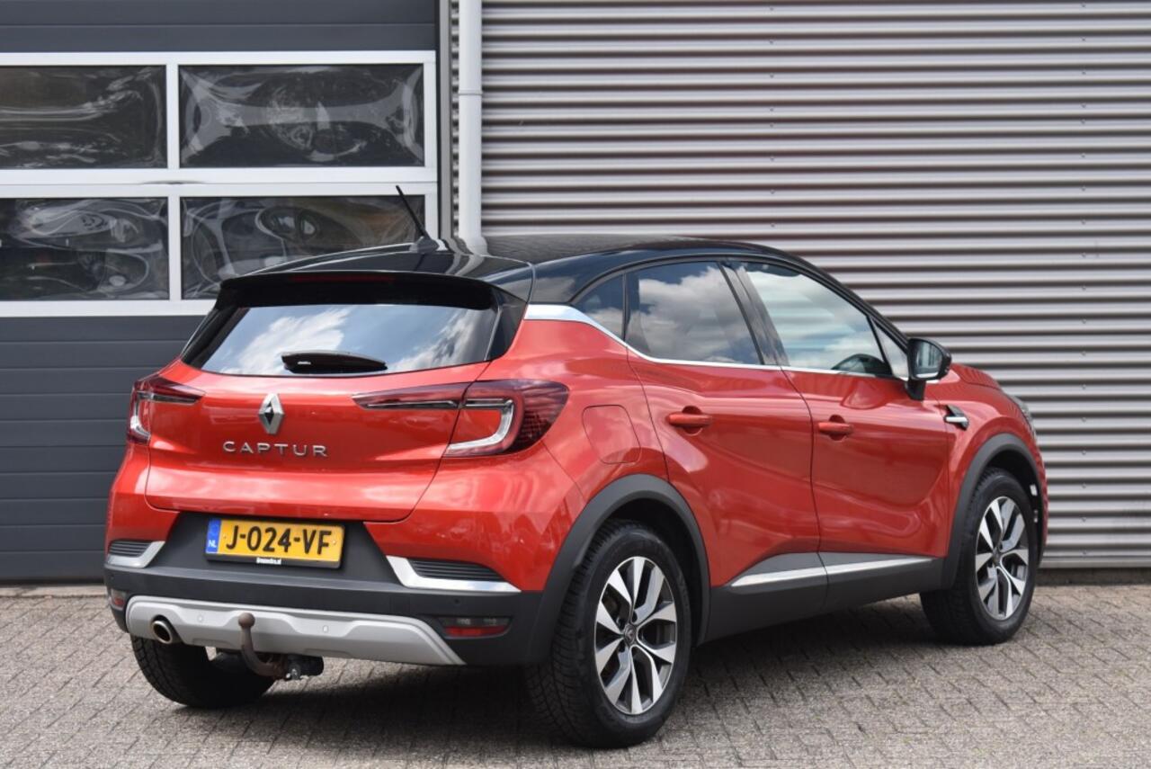 Renault CAPTUR 1.3 TCE INTENS / TREKHAAK / CAMERA / NAVI