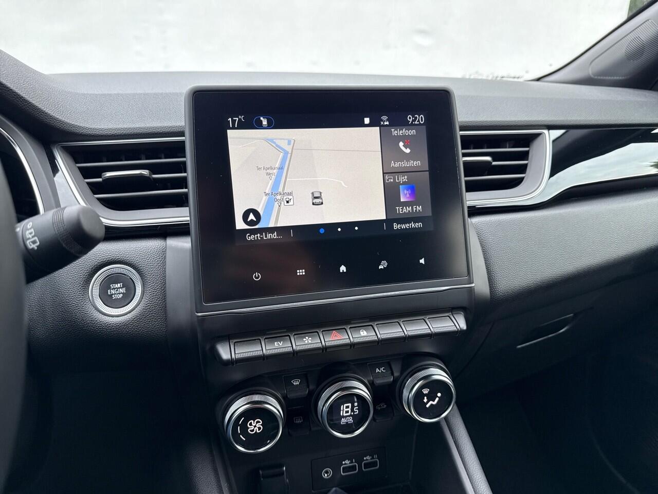 Renault CAPTUR 1.6 E-Tech plug-in hybrid 160 Rive Gauche CRUISE / TREKHAAK / ALL SEASON / NAVI / CLIMATE