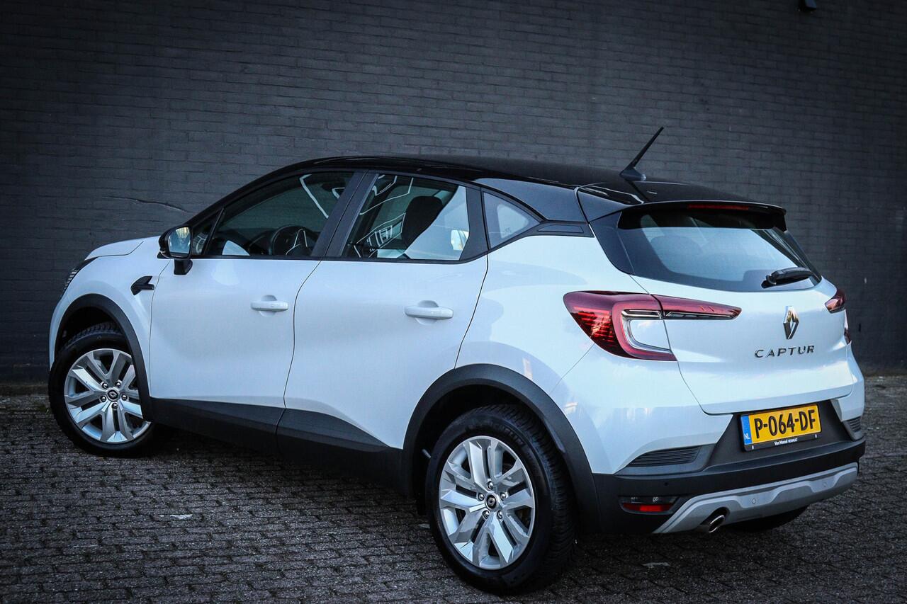 Renault CAPTUR 1.3 TCe 140 Intens Van 17.950,- NU 16.950,- !