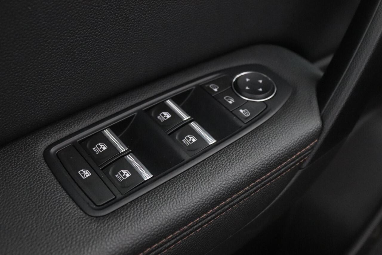 Renault CAPTUR 1.3 mild hybrid 160 iconic | Pack Winter | Pack BOSE | Pack Drive Assist |