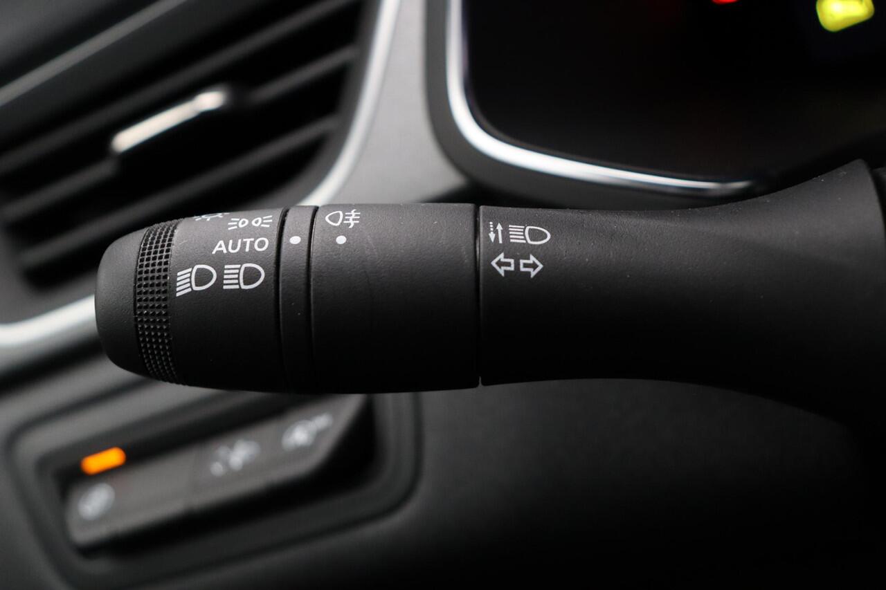 Renault CAPTUR 1.0 TCe 90 techno | 1200KG Trekgewicht | Lichtmetalen velgen | Stoel-stuur verwarming | Harman Kardon |