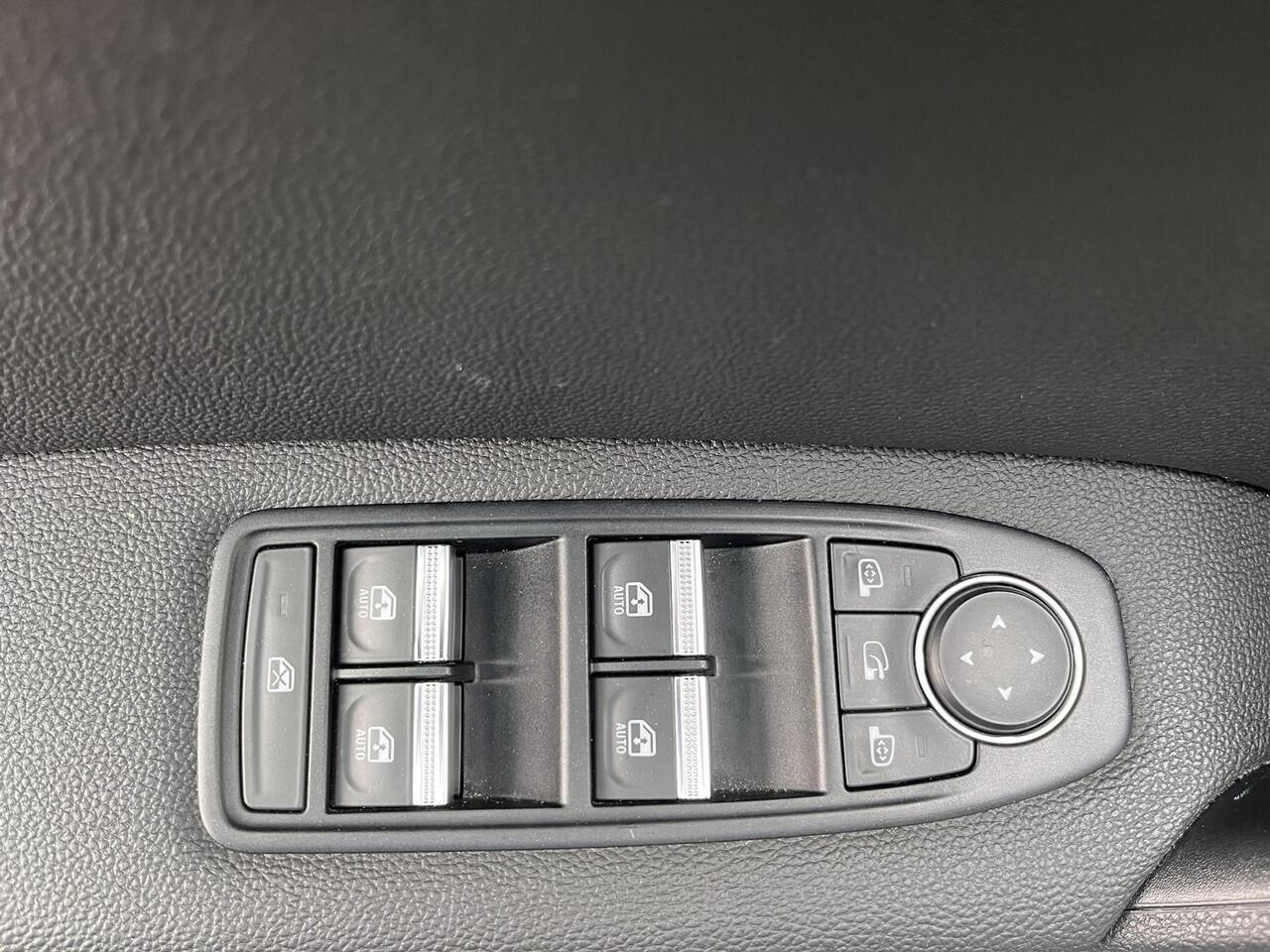 Renault CAPTUR 1.0 TCe 100 Intens