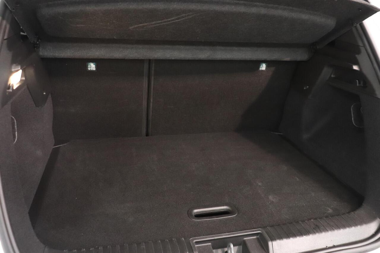 Renault CAPTUR 1.3 mild hybrid Automaat 160 Pk. techno | Adaptieve cruise control | Camera | Climate control | Key-Less | Parkeersensoren | LED verlichting | Virtual Cockpit |