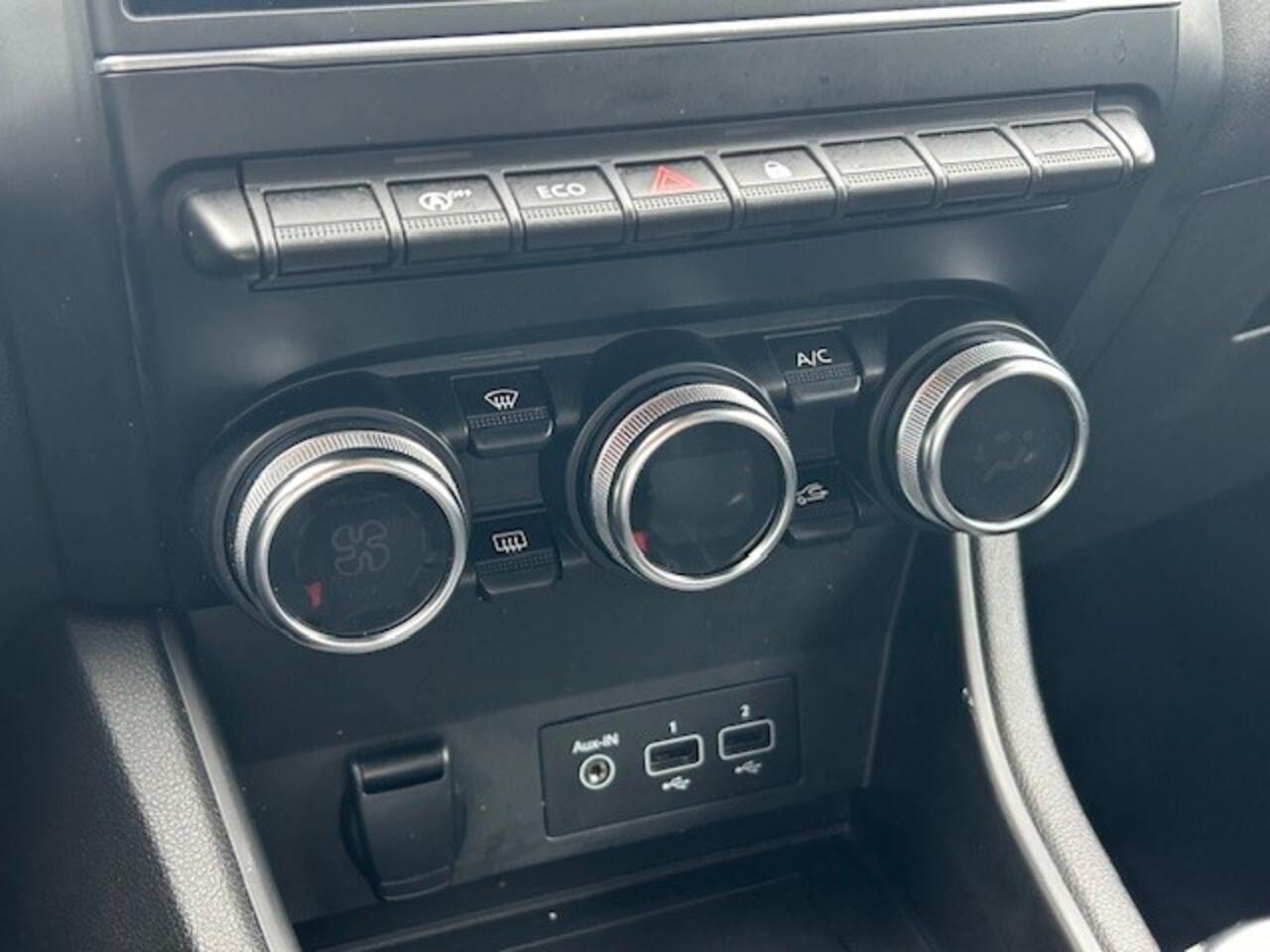 Renault CAPTUR 1.0 TCe 100 Bi-Fuel Zen | LPG- voordelig rijden | Climat control | Navigigatie | Cruise | Camera