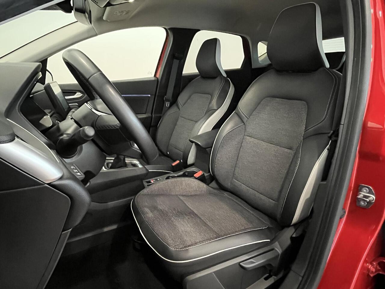 Renault CAPTUR 1.0 TCe 90 Techno | Navigatie | Climate Control | Cruise Control | Lichtmetalen velgen 17" | Parkeersensoren voor, achter en achteruitrijcamera