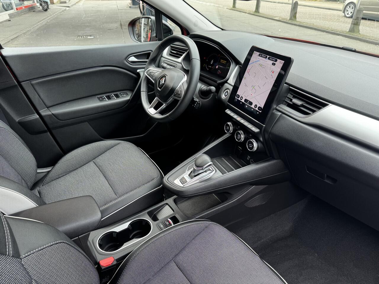 Renault CAPTUR 1.6 E-Tech Plug-in Hybrid 160 Intens Navi/Led/Camera/Trekhaak/Keyless entry