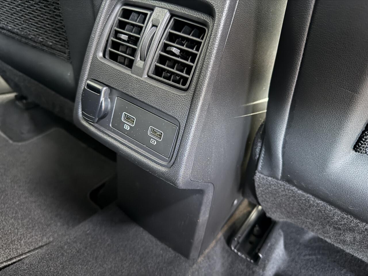 Renault CAPTUR 1.6 E-Tech Plug-in Hybrid 160 Intens | trekhaak | Bose | 360 camera | Park Assist | tijdelijk gratis Top Afleverpakket twv Eur 695