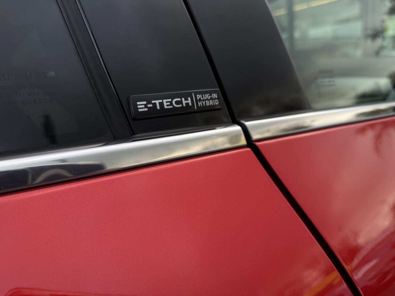 Renault CAPTUR 1.6 E-Tech Plug-in Hybrid 160 Intens | trekhaak | Bose | 360 camera | Park Assist | tijdelijk gratis Top Afleverpakket twv Eur 695