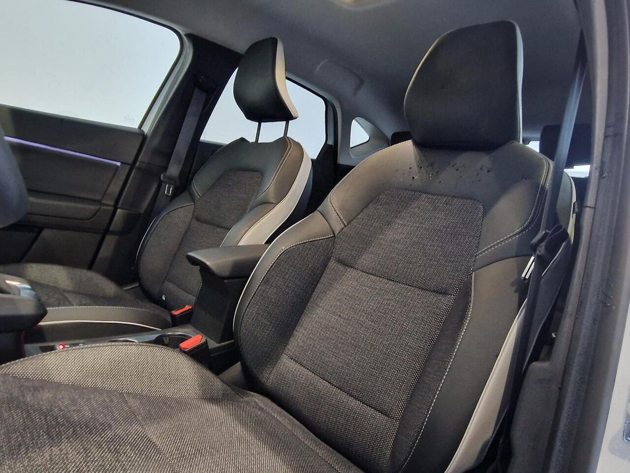 Renault CAPTUR 1.0 TCe 90 techno | 1E EIGENAAR | NAVIGATIE | ACHTERUITRIJCAMERA | PARKEERSENSOREN VOOR&ACHTER |