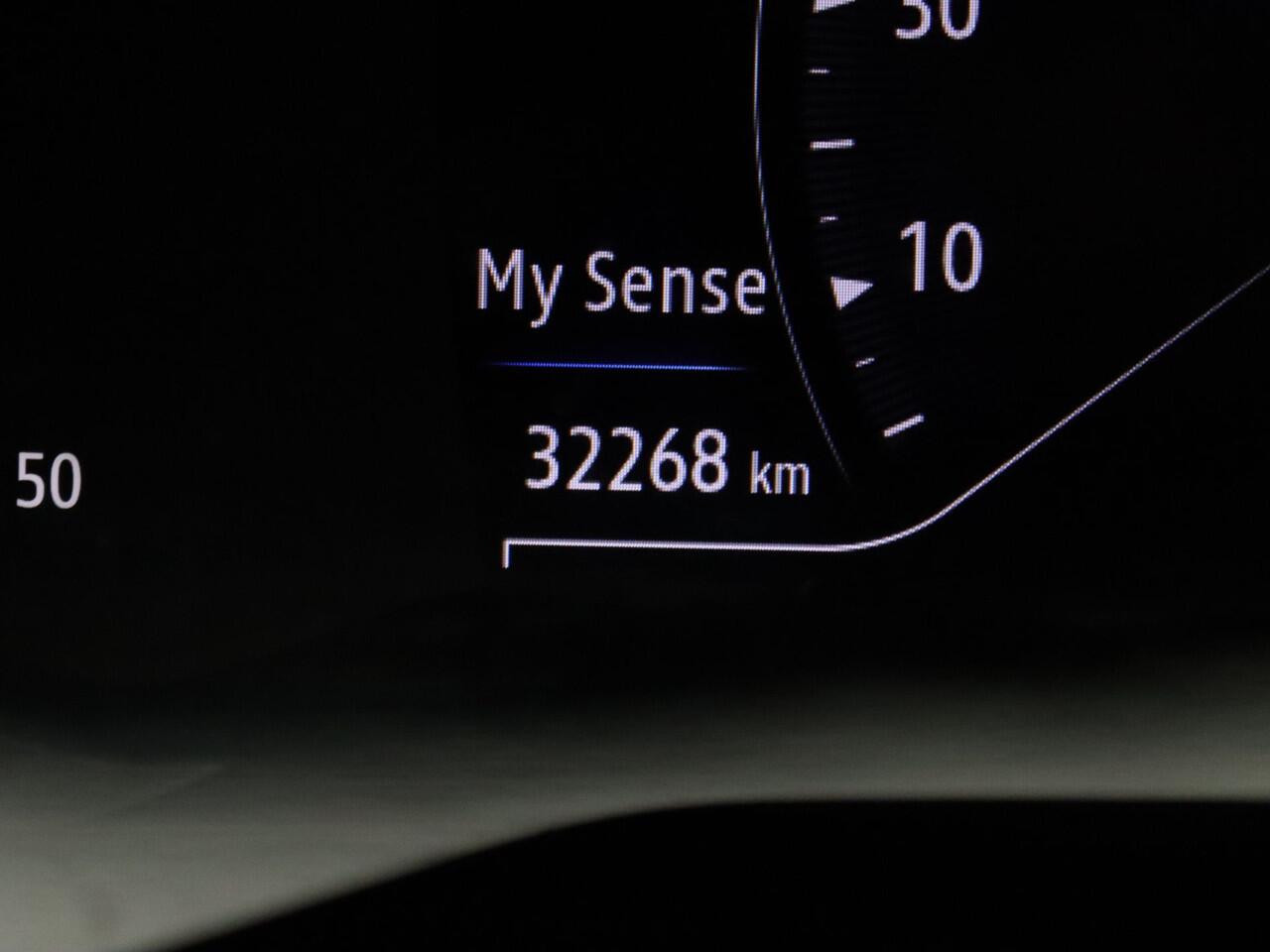 Renault CAPTUR 90pk TCe Intens Camera | Cruise | Navi | Parkeersens. v+a | Trekhaak