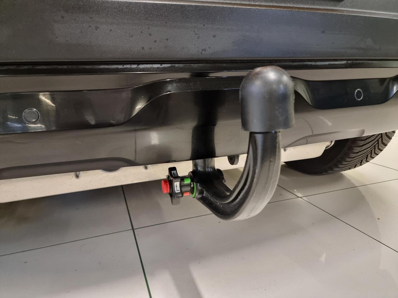 Renault CAPTUR 1.6 E-Tech plug-in hybrid 160 SL Rive Gauche | Trekhaak | Navigatie | Achteruitrijcamera |