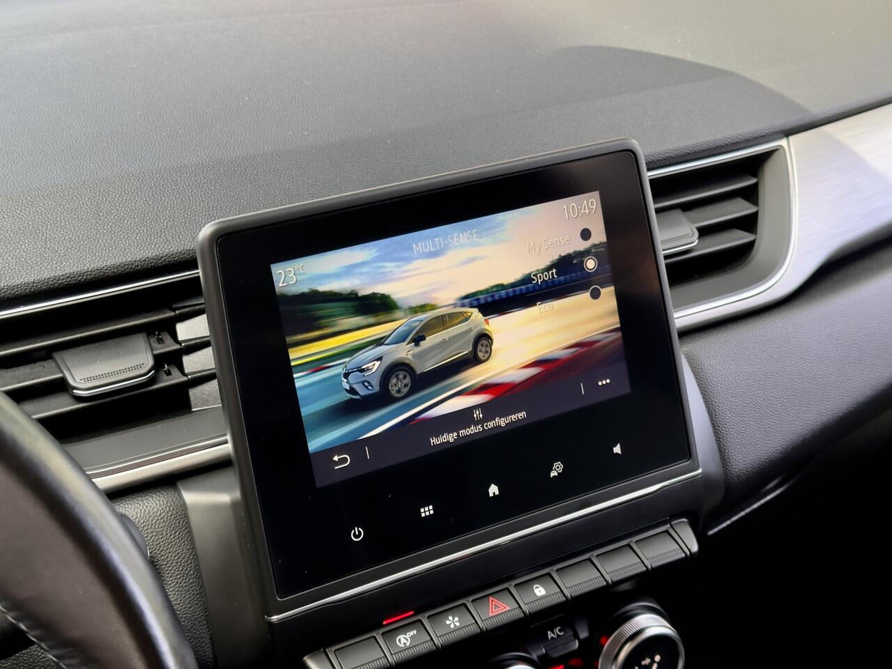 Renault CAPTUR 1.3 TCe 131PK INTENS. LEDER NAVI AIRCO LED LMV PDC