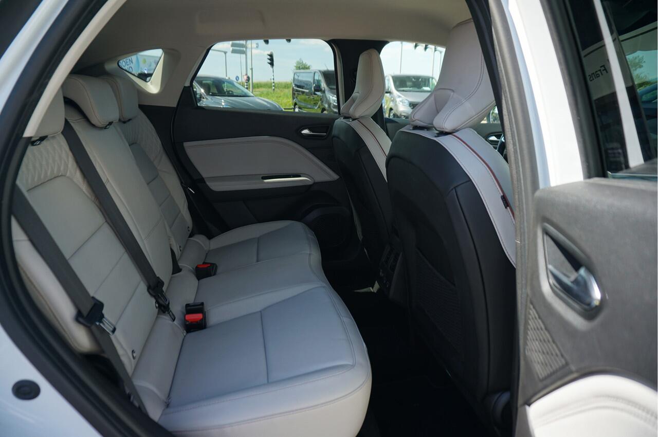 Renault CAPTUR 1.6 E-Tech Plug-in Hybrid 160 Initiale Paris