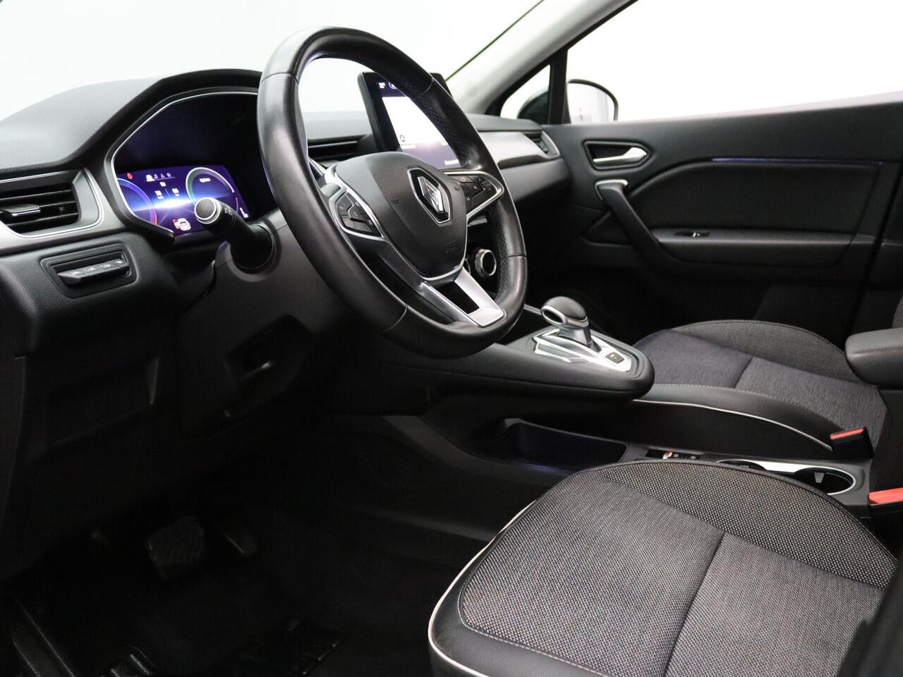 Renault CAPTUR E-Tech Plug-in Hybrid 160pk Intens Automaat Camera | Cruise | Navi | Parkeersens. v+a