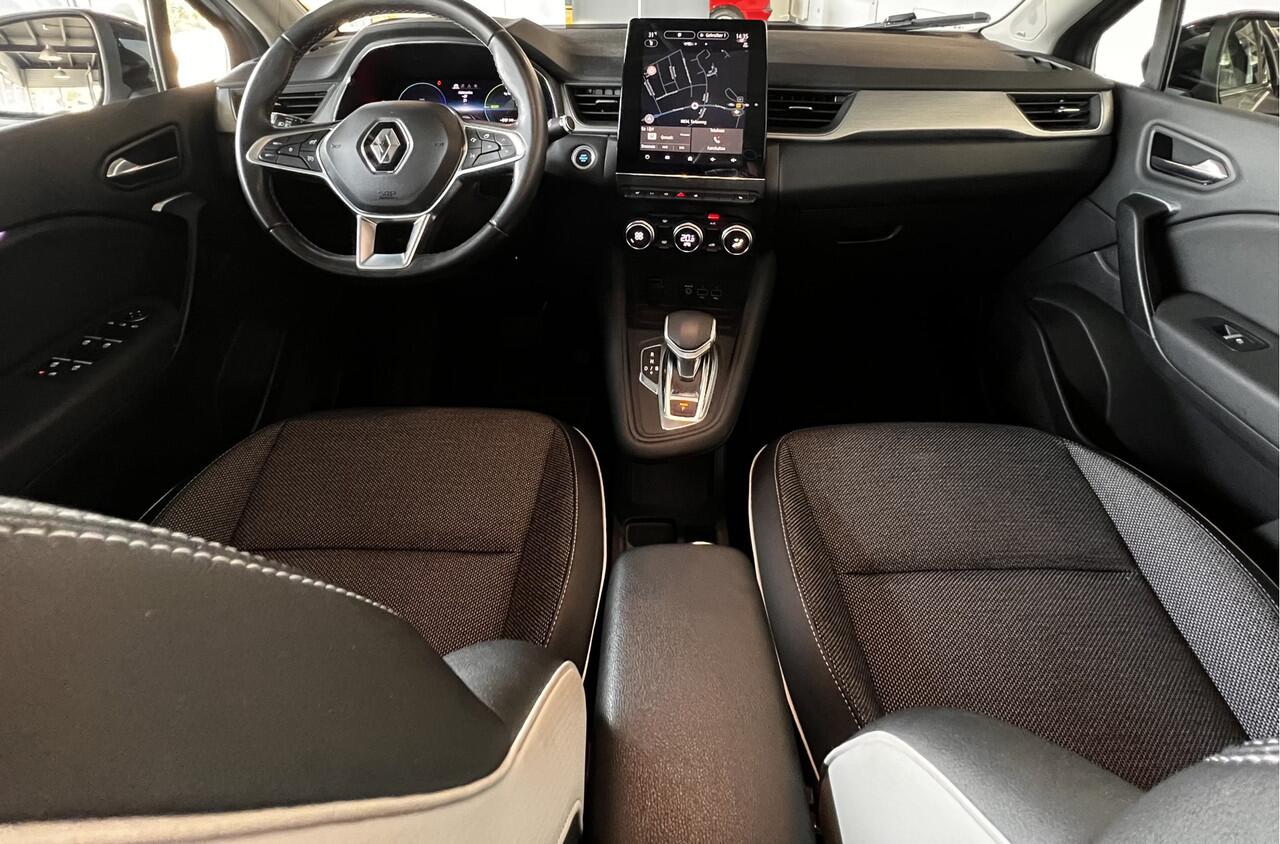 Renault CAPTUR 1.6 E-Tech Plug-in Hybrid 160 Intens / BOSE / Stoelverwarming / Camera / Carplay