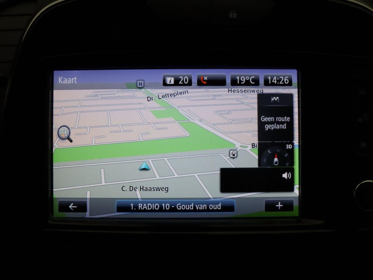 Renault CAPTUR TCe 150pk Initiale Paris EDC/Automaat BOSE | Camera | Cruise | Navi | Parkeersens. v+a | Stoelverw.