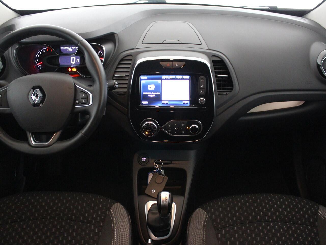 Renault CAPTUR 1.3 TCe Intens | Automaat | Trekhaak | Navi | Carplay |*