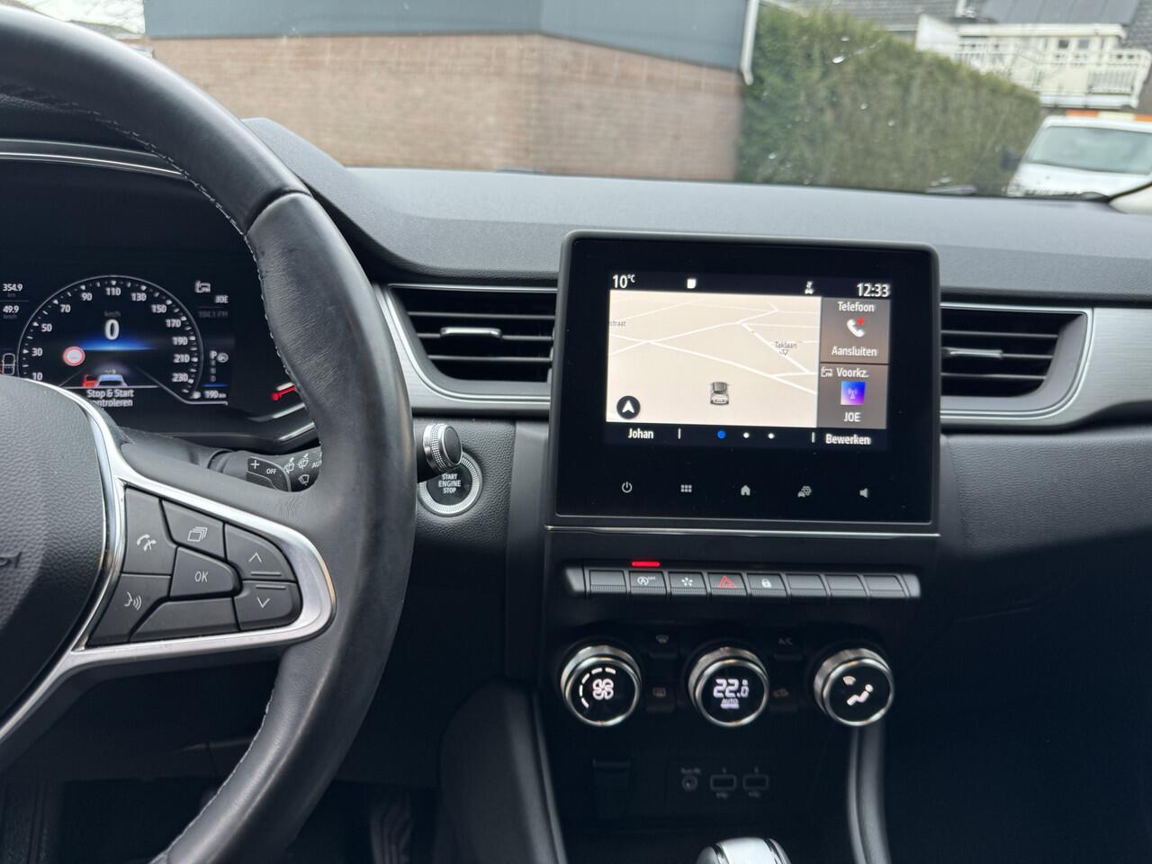 Renault CAPTUR 1.3 TCe 130 Intens/ BOSE Audio/18 inch LM velgen/Afneembare trekhaak