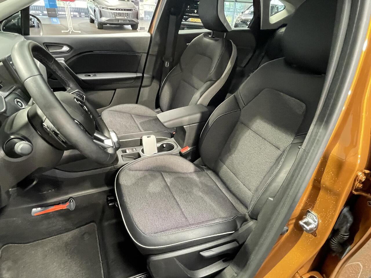 Renault CAPTUR 1.3 TCe 140 Intens | Navigatie | Camera