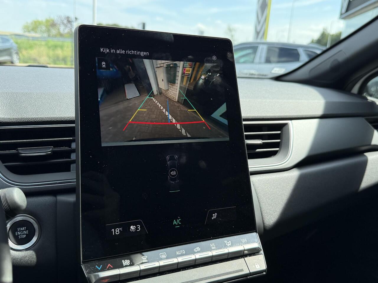 Renault CAPTUR 1.3 mild hybrid 160 techno | Google Maps geïntegreerd | Achteruitrijcamera | LED | Key-less | DAB | Climate Control | Lichtmetaal |