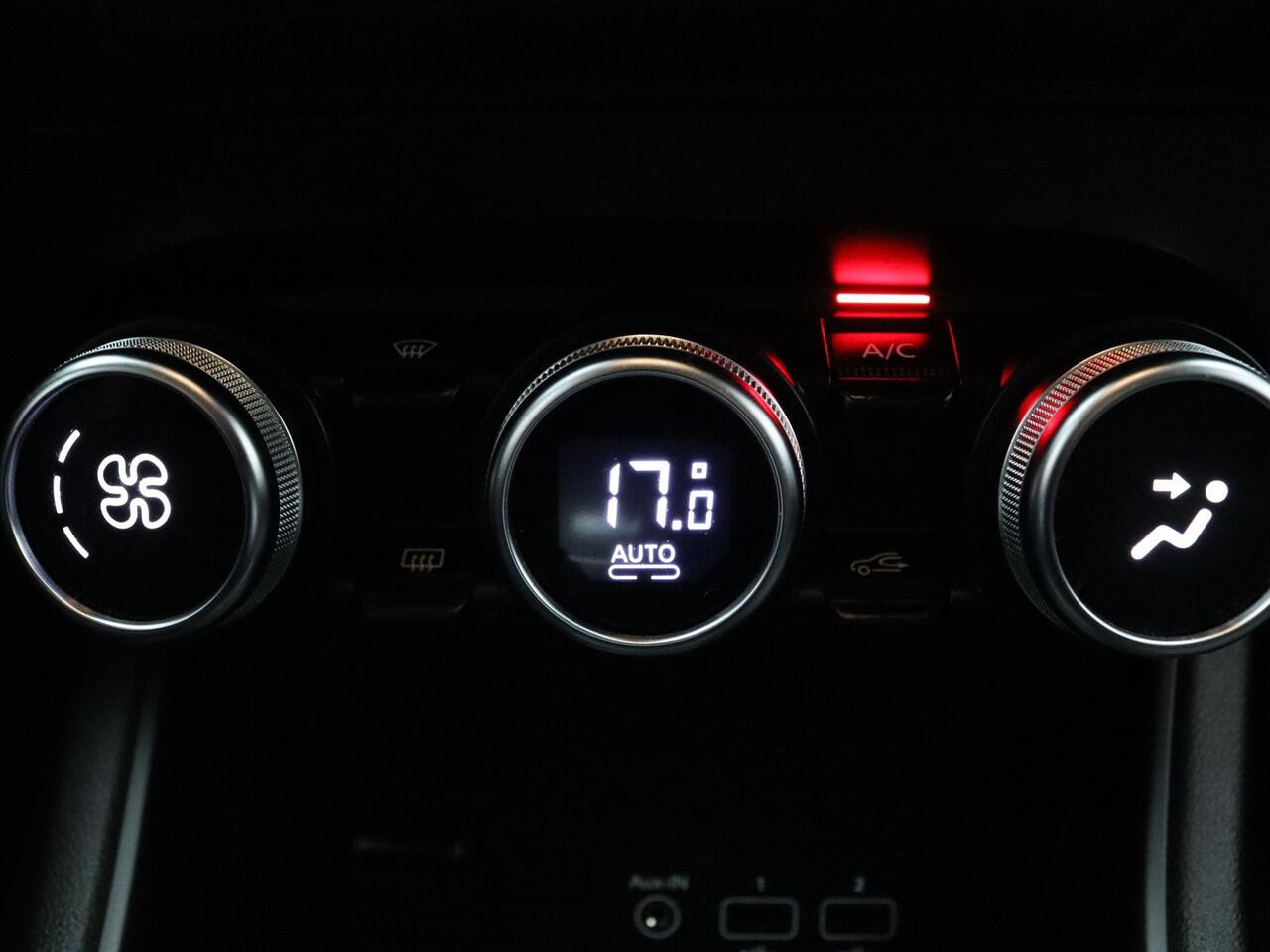 Renault CAPTUR E-Tech Hybrid 145 Intens Cruise | Climate | Carplay | Parkeersens. v+a