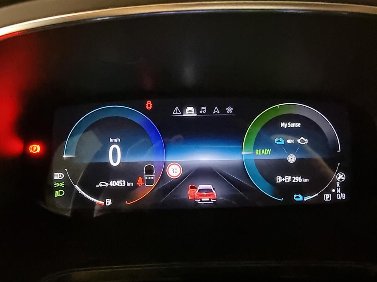 Renault CAPTUR 1.6 E-Tech plug-in hybrid 160 SL Rive Gauche | Trekhaak | Navigatie | Achteruitrijcamera |