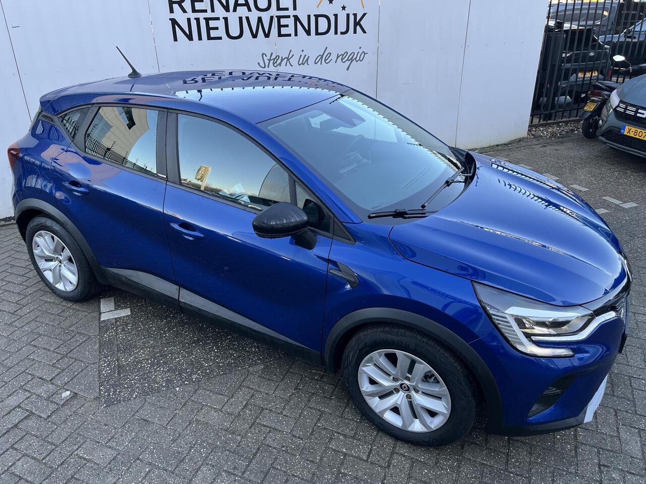 Renault CAPTUR 1.6 E-Tech Plug-in Hybrid 160 Intens / AUTOMAAT / TREKHAAK AFNEEMBAAR / PARKEERSENSOREN / STEOELVERWARMING