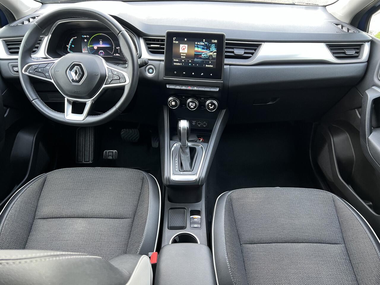 Renault CAPTUR 1.6 E-Tech Hybrid 145 PK Intens / Apple Carplay - Android Auto / Keyless / Camera / Climate / 17'' LMV /