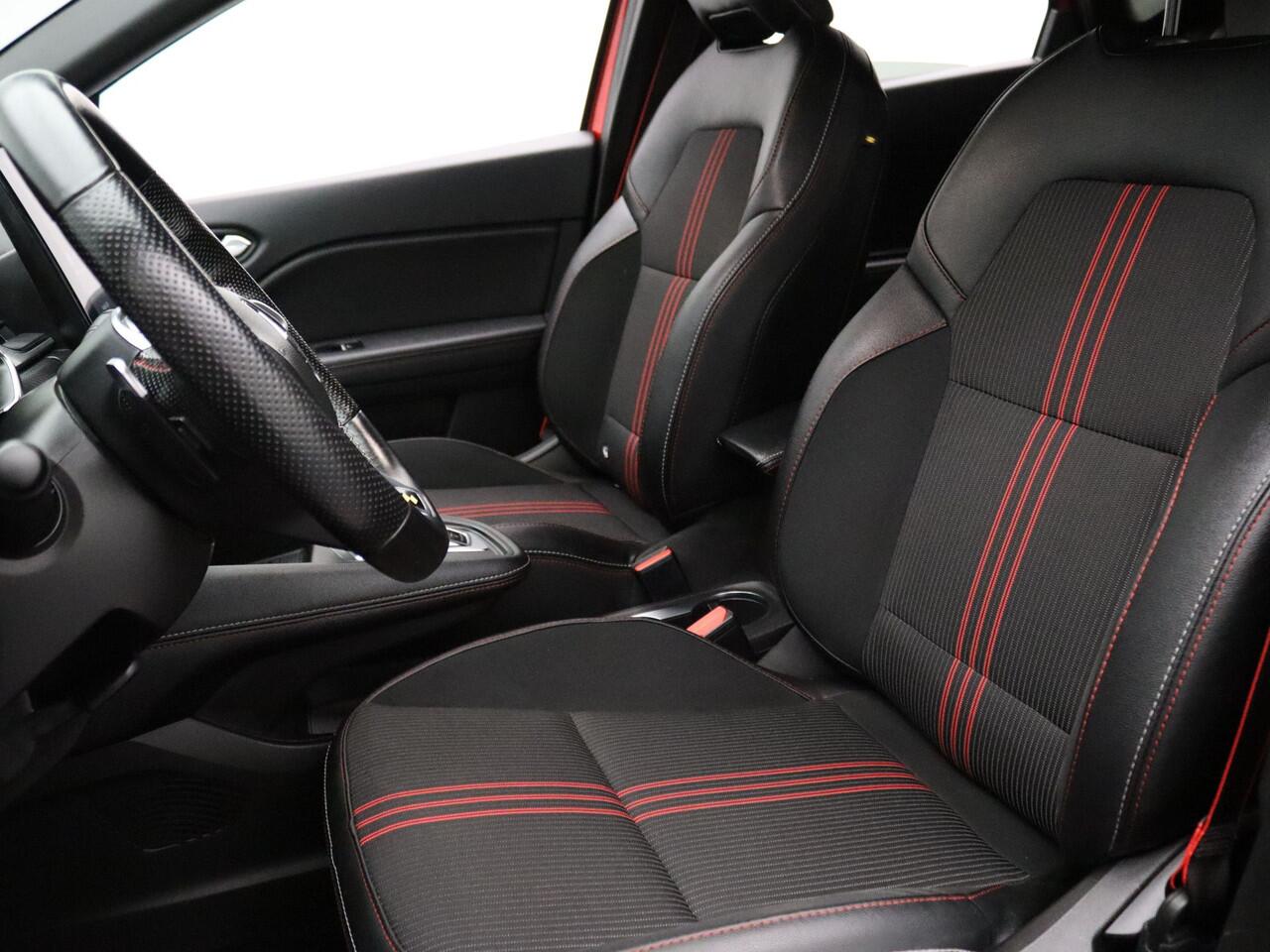 Renault CAPTUR 160pk R.S. Line EDC/AUTOMAAT Camera | Climate | Navi | Parksens. v+a | 18" Velgen