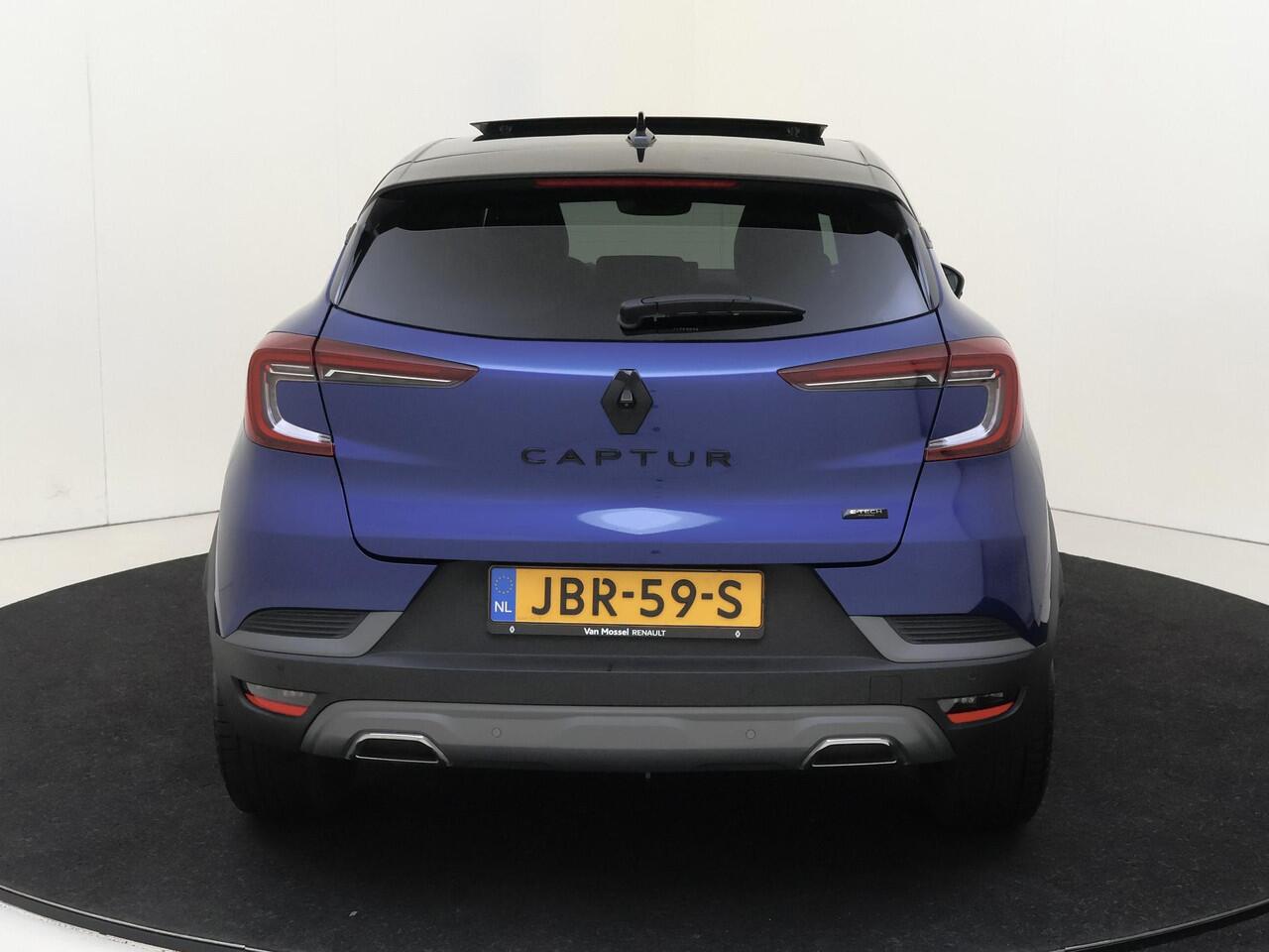 Renault CAPTUR 1.6 E-Tech Hybrid 145 e-tech engineered Panoramadak | LM velgen | Half leder | parkeersensoren