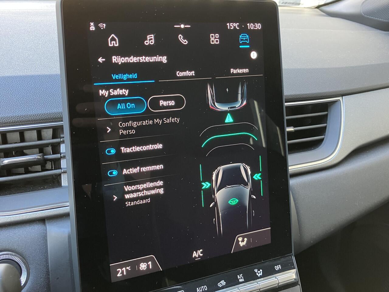 Renault CAPTUR TCe 90 techno * TREKHAAK *