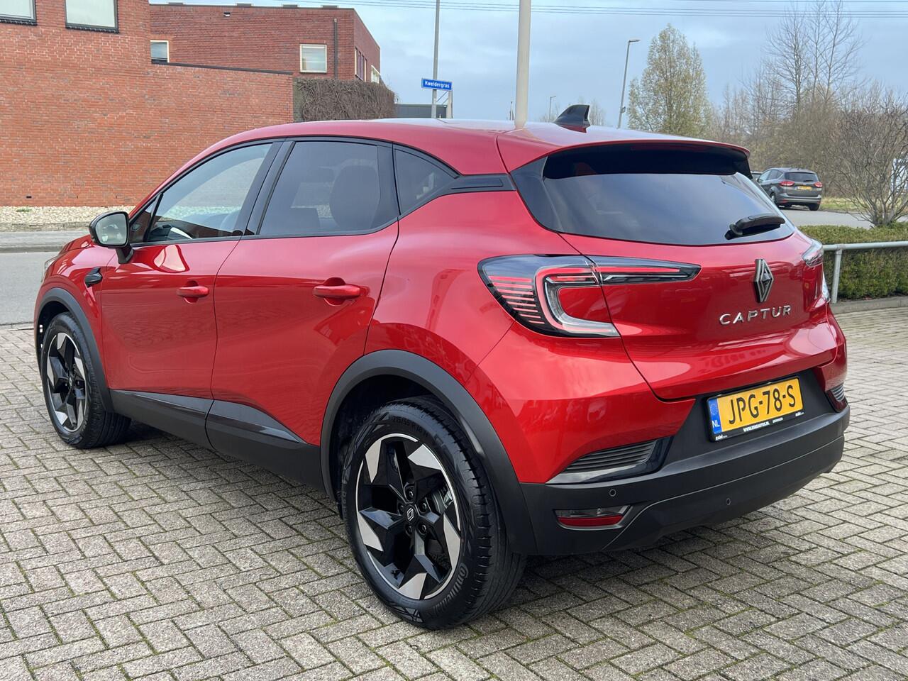 Renault CAPTUR 1.3 TCE AUTOMAAT 160 TECHNO Navigatie* Carplay Camera Adaptieve Cruise Control ACC Led Koplampen Lm Velgen Stoelverwarming Stuurverwarming Dab Getint Glas Mild Hybrid MHEV